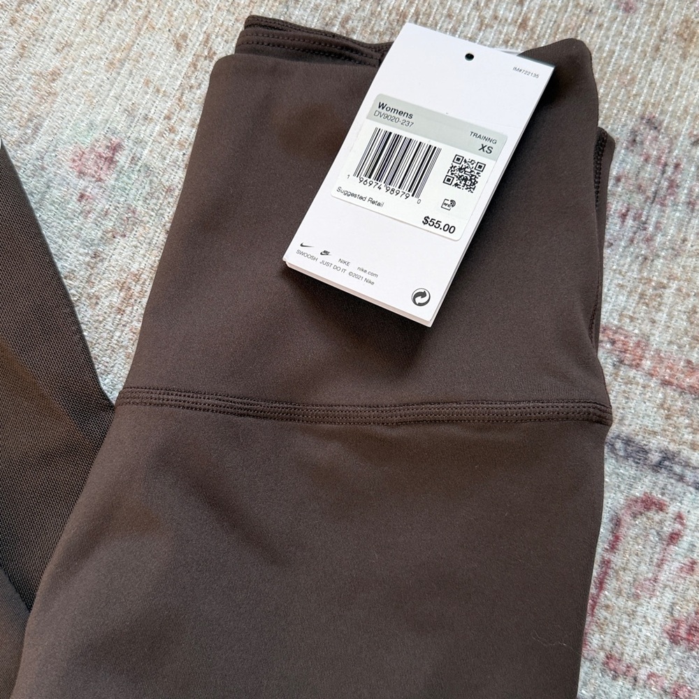 Women’s Nike leggings - Picture 3 of 3